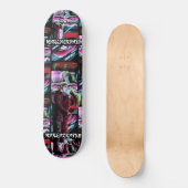 WelcomeToNeonCity_redteam tegel_ Skateboard (Voorkant)