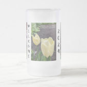 Welkom 2024 Frosted Mug van RoseWrites Matglas Bierpul (Center)