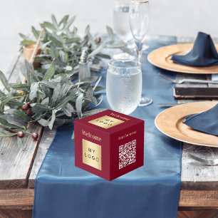 Welkom bedrijf logo QR code bordeauxmenu tafel Kubus