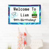 Welkom bij 9e Happy Birthday Critical Hit! Spandoek (Insitu)