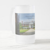 Welkom bij Boone Hall Frosted Mok (Voorkant links)