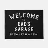 Welkom bij Dad's Garage Funny Black Doormat Deurmat (Voorkant)