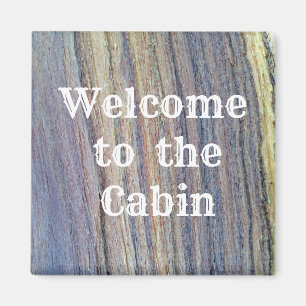Welkom bij de Cabin Woodgrain Stripe Guest Magneet