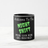 Welkom bij de nachtdienst mok (Midden)