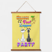Welkom bij Four Legged Party Hangend Wandkleed (Voorkant)