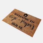 Welkom bij Gigi en Papa's huis gepersonaliseerd Deurmat (Schuin)