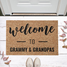 Welkom bij Grammy & Grandpas gepersonaliseerd Deurmat