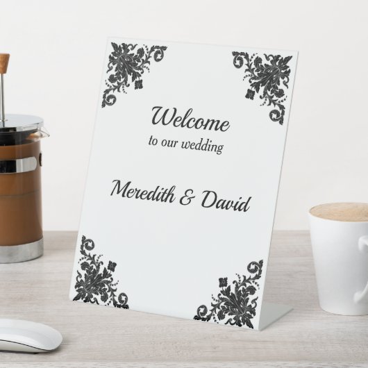 Welkom bij onze bruiloft-bruidegom reclamebord met voetstuk (Insitu)