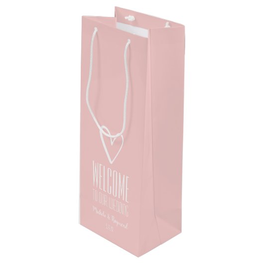 Welkom bij onze bruiloft met de zwarte roze wijn cadeautas (Voorkant Gekanteld)