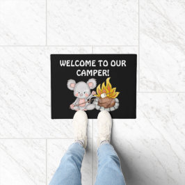 Welkom bij onze camper-muisdeurmat deurmat