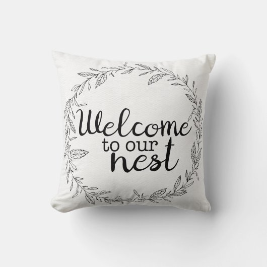 Welkom bij onze Nest Welcome Sign Pillow Kussen (Voorkant)