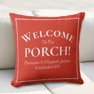 Welkom bij Porch Custom Family Names Modern Rood Buitenkussen