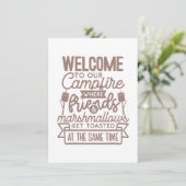 Welkom Campfire Vrienden Marshmallows Camping Aankondiging (Staand voorkant)