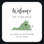 Welkom Colour Virginia Wedding Bag Vierkante Sticker<br><div class="desc">Het weekend van de bruiloft heet sticker welkom voor gasten bij je bruiloft, met afbeelding van Virginia. U kunt de kleuren voor om het even welk deel van dit ontwerp uitgeven, evenals het hart naar de plaats van uw bruiloft verplaatsen. Om kleuren te veranderen, personaliseert de klik en dan "uitgeeft...</div>