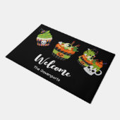 Welkom Cute & Creepy Halloween-behandelingen Deurmat (Schuin)