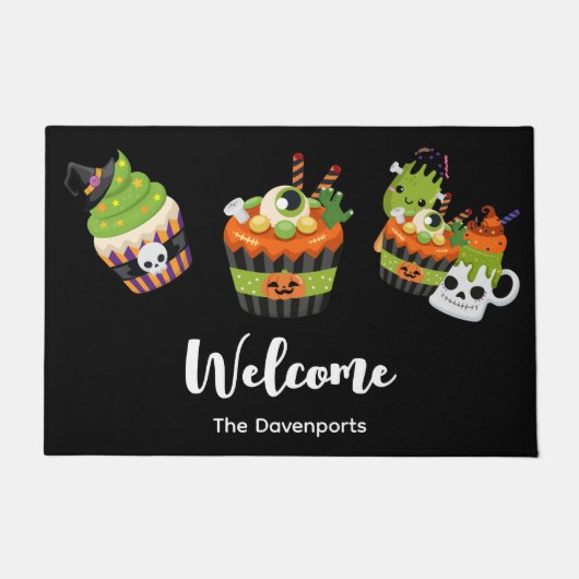Welkom Cute & Creepy Halloween-behandelingen Deurmat (Voorkant)