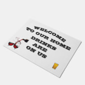 *WELKOM-DRINKEN ZIJN OP ONS* FUNNY DOORMAT DEURMAT (Schuin)
