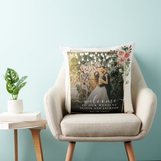 Welkom Elegant Script Black en White Wedding Welco Kussen (Stoel)