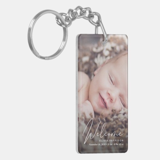 Welkom Foto White Script Birth Notice Sleutelhanger (Voorkant Links)