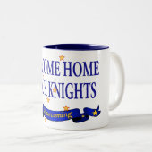 Welkom Home Black Knachten Tweekleurige Koffiemok (Voorkant rechts)