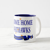 Welkom Home Knighthawks Tweekleurige Koffiemok (Voorkant rechts)