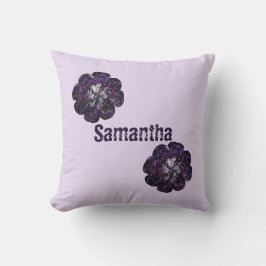 Welkom in de wereld paarse bloemen meisje kussen