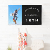 Welkom Mannelijke 16e verjaardag Foto Black Spandoek (Insitu)