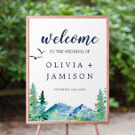 Welkom Rocky Mountain Destination Wedding Poster<br><div class="desc">Dit Rocky Mountain-poster is perfect voor een buitenbruiloft. Het ontwerp is voorzien van een blauw en groen geverfd wildernis-landschap met waterverf pijnbomen,  vogels en bergen. Pas het poster met de naam van de bruid en de bruidegom aan,  en de datum van de bruiloft.</div>