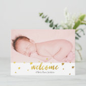 Welkom Script Gold Stars Foto Baby Girl Birth Aankondiging (Staand voorkant)