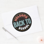 WELKOM TERUG OP SCHOOL RONDE STICKER (Envelop)
