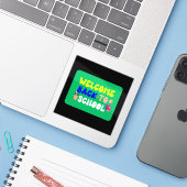 Welkom terug op school sticker (Laptop met iPhone)