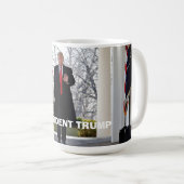 Welkom terug President Trump Koffiemok (Voorkant rechts)