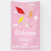 Welkom Vliegers in Sky Roze Meisje Verjaardagsfees Spandoek (Verticaal)