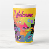 Welkom Zwembad Feest Geel Latte Mok (Voorkant)