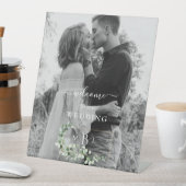 Welkomstbord van de Foliage & Gold Monogram Reclamebord Met Voetstuk (Insitu)