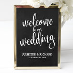 Welkomstbord voor bruiloft Betaalbaar bord Kaart<br><div class="desc">Een elegant teken van de snijrand bruiloft,  kenmerkt de tekst "Onthaal aan onze bruiloft"in een uitputte manuscriptdoopvont,  voegt de borsteltextuur een spontaan en playful gevoel toe. De achtergrondkleur kan aan uw behoeften en voorkeuren worden aangepast. Neem contact met mij op als u een speciaal verzoek hebt.</div>