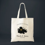 Welkomsttas van Antigua Wedding, zwart & goud Tote Bag<br><div class="desc">Het weekend van de bruiloft heet cadeautas voor gasten uit de stad voor je bruiloft,  met afbeelding van Antigua,  met gouden hart.  Vul het tas met je favoriete godies.</div>