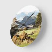 WELSH BOERDERIJ EN MOUNTAIN LANDSCHAP RONDE KLOK (Hoek)