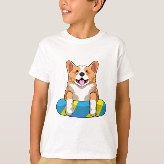 Welsh Corgi tijdens het zwemmen met een zwembord T-shirt (Voorkant)