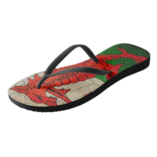 Welsh draak op een gekraakte muur teenslippers (Schuin)
