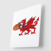 Welsh Dragon met een Rugby Ball Wall klok (Hoek)