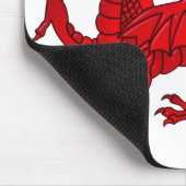 Welsh dragon met een schuine-inslagmuis muismat (Hoek)
