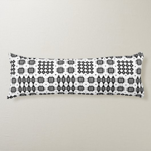 Welsh Faux Tapestry Black and White Body Pillow Lichaamskussen (Voorkant)