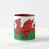 Welsh flag, "Cymru am byth",    de rode draak Mok (Midden)