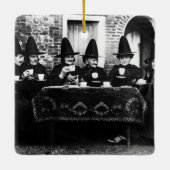 Welsh heksen hebben thee crone theatime keramisch ornament (Achterkant)