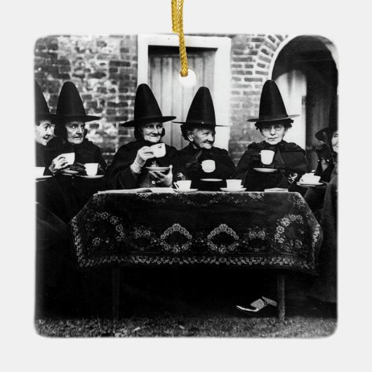 Welsh heksen hebben thee crone theatime keramisch ornament (Voorkant)