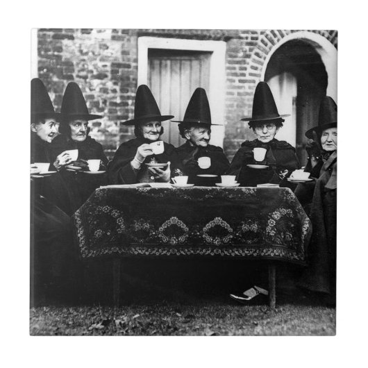 Welsh heksen hebben thee crone theatime tegeltje (Voorkant)