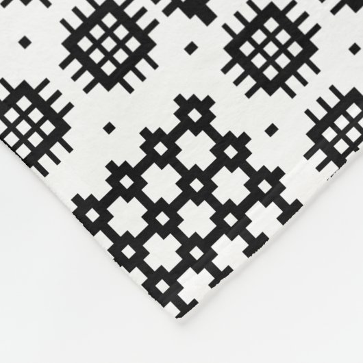 Welsh Tapestry Pattern Black White Fleece Blanket (Hoek)