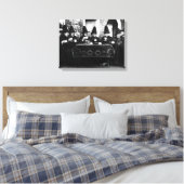 Welsh Witches - Tea Party Canvas Afdruk (Insitu (Slaapkamer))