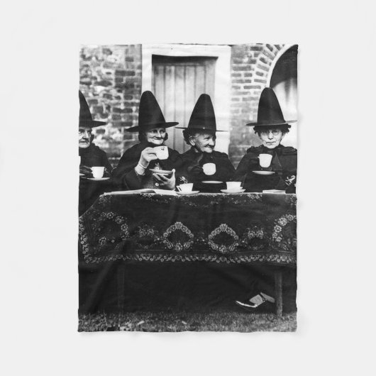 Welsh Witches - Tea Party  Fleece Deken (Voorkant)